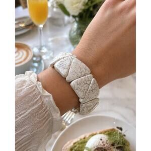 White Howlite Triangle Stone Stretch Statement Bracelet